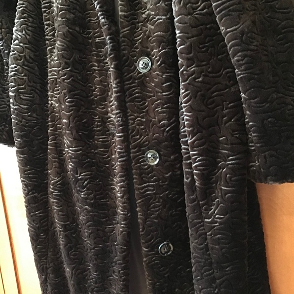 ASHRO LONG CHOCOLATE BROWN FAUX FUR COAT - Picture 13 of 15